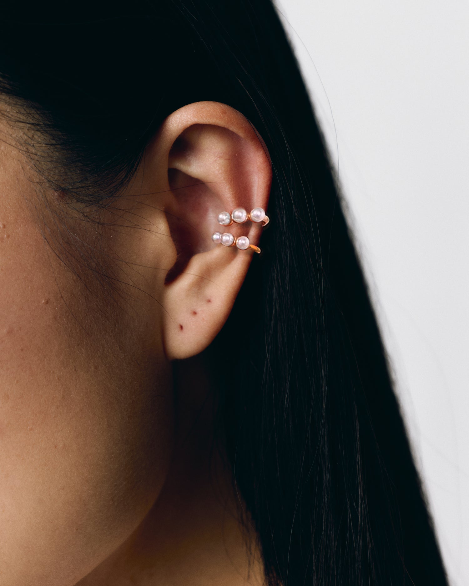 Earcuff "Perla Sospesa"