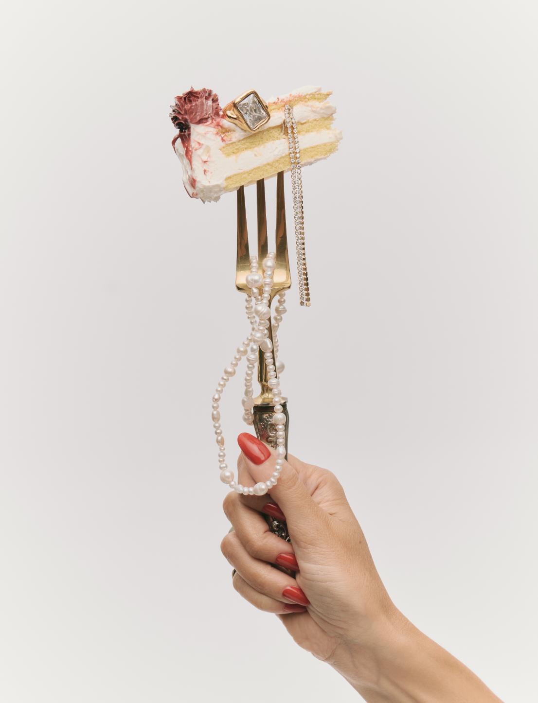 "Hand to heart" Ring